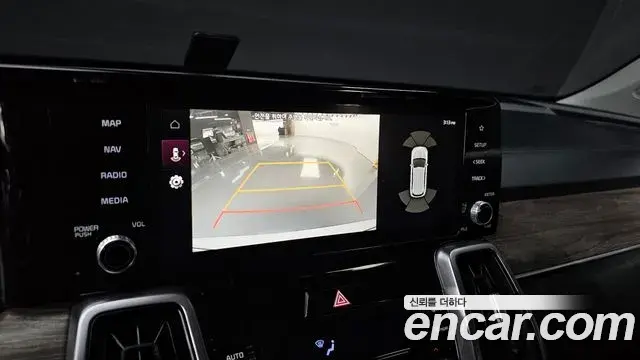 Kia Sorento 2020 — Фото 18/20