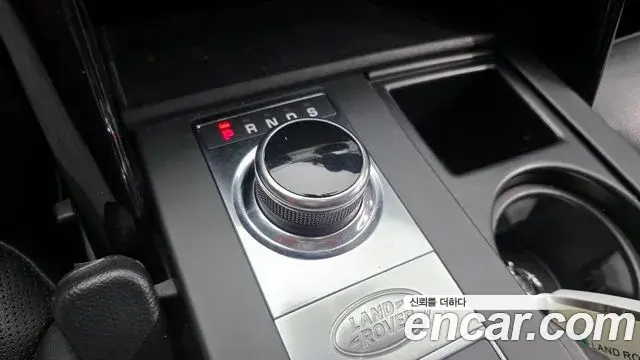 Land Rover Discovery 5 2019 — Фото 9/20