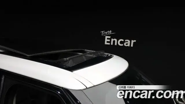 Land Rover Discovery 5 2019 — Фото 19/20