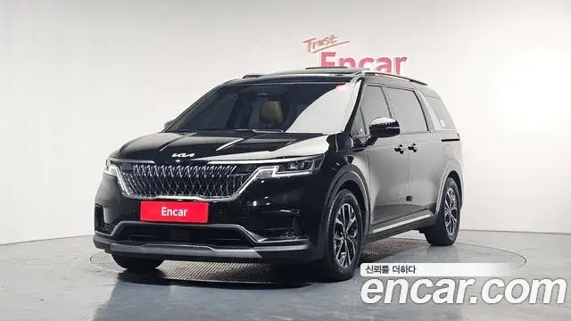 Kia Carnival 2022 — Фото 1/20