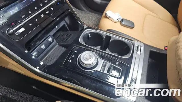 Kia Carnival 2022 — Фото 9/20