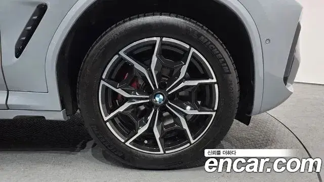 BMW X4 2022 — Şəkil 20/21