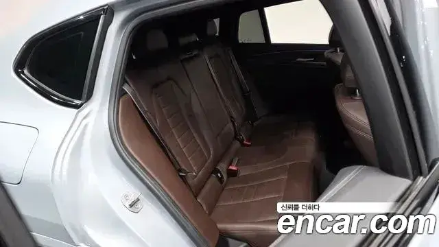 BMW X4 2022 — Şəkil 6/21