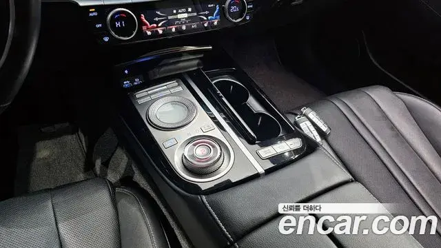 Genesis G80 2021 — Photo 16/20