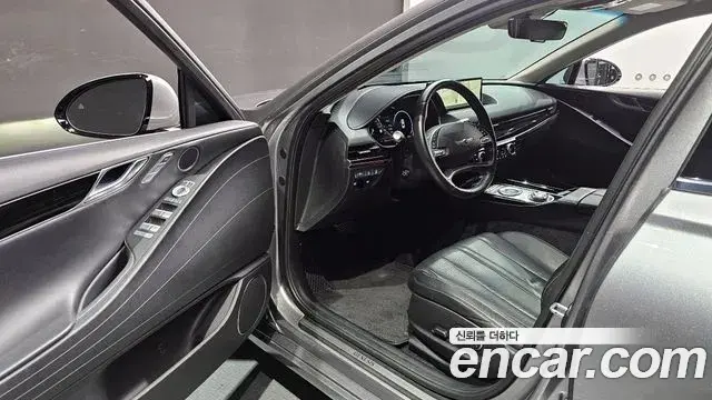 Genesis G80 2021 — Photo 15/20