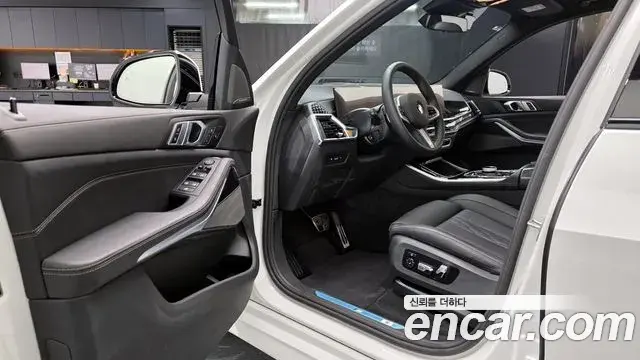 BMW X5 2025 — ფოტო 18/20