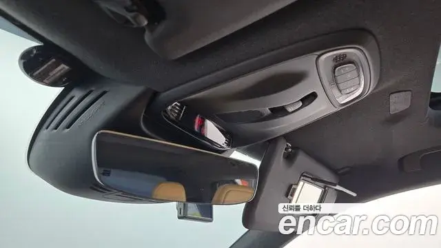 Volvo XC40 2021 — ფოტო 12/20