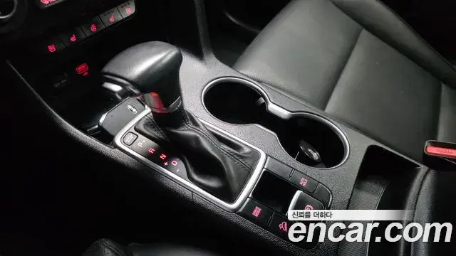 Kia Sportage The Bold 2021 — Şəkil 19/20