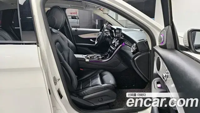 Mercedes-Benz GLC-Class 2018 — Фото 10/20