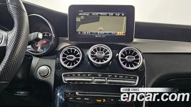 Mercedes-Benz GLC-Class 2018 — Фото 14/20