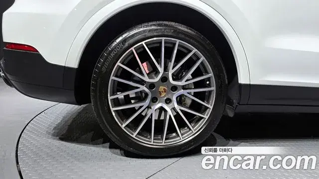 Porsche Cayenne 2020 — Şəkil 19/19