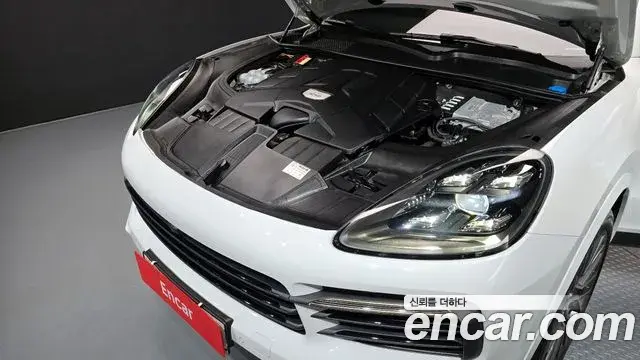 Porsche Cayenne 2020 — Şəkil 14/19