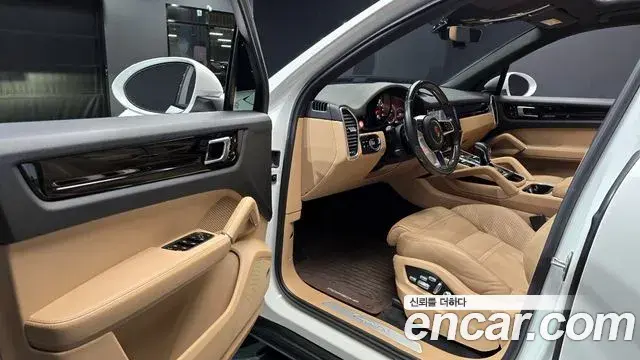 Porsche Cayenne 2020 — Şəkil 15/19