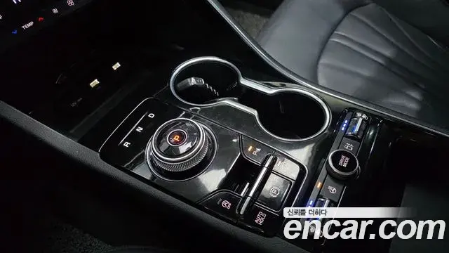 Kia K5 2020 — Photo 1/20