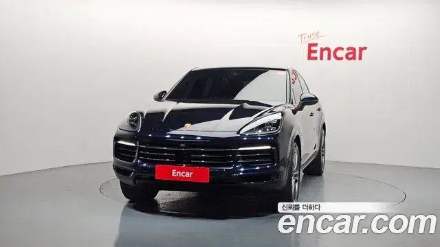Porsche Cayenne 2022 — Фото 3/20