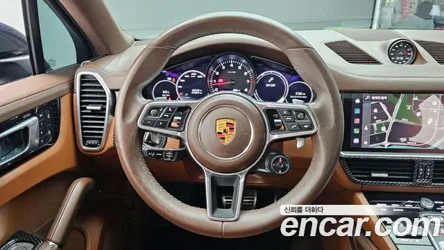 Porsche Cayenne 2022 — Фото 13/20