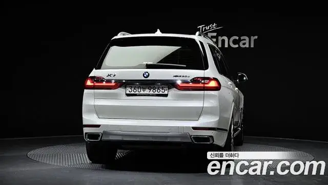 BMW X7 2020 — Фото 4/20