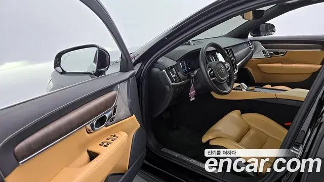Volvo S90 2022 — ფოტო 7/20