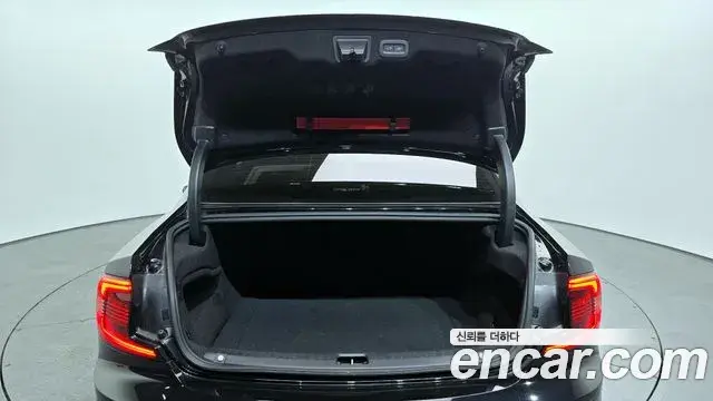 Volvo S90 2022 — ფოტო 2/20
