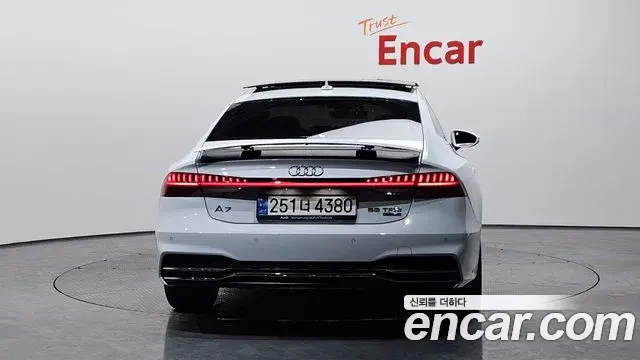 Audi A7 2020 — Photo 3/20