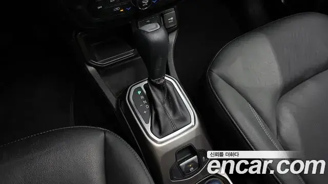 Jeep Renegade 2021 — Photo 6/20