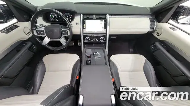 Land Rover Discovery 5 2022 — Photo 4/20