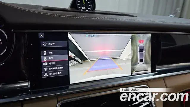 Porsche Panamera 2018 — Şəkil 14/21
