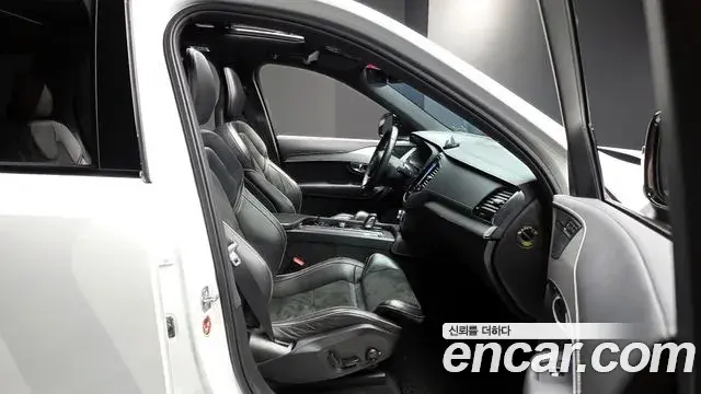 Volvo XC90 2020 — ფოტო 3/20