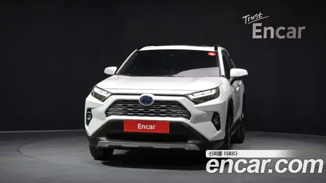 Toyota RAV4 2024 — Photo 3/20
