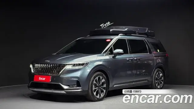 Kia Carnival 2020 — ფოტო 13/20