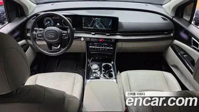 Kia Carnival 2020 — ფოტო 14/20