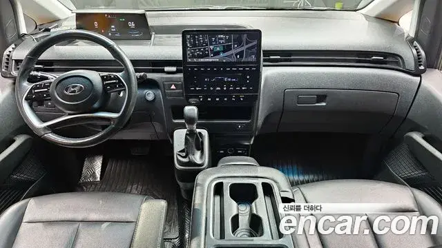 Hyundai Staria 2023 — Фото 7/20