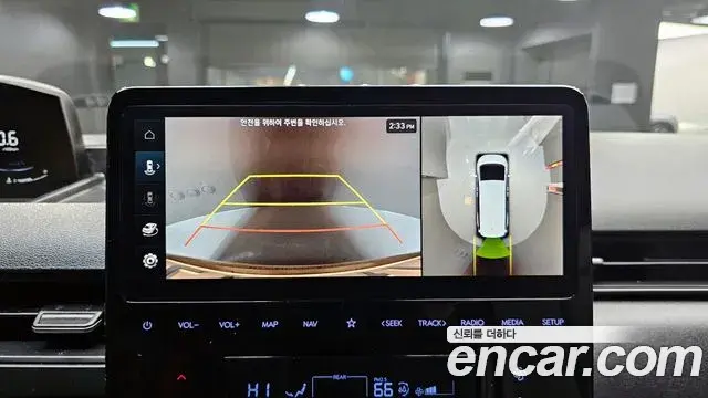 Hyundai Staria 2023 — Фото 15/20