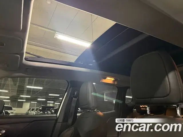 Jeep Renegade 2021 — ფოტო 19/20
