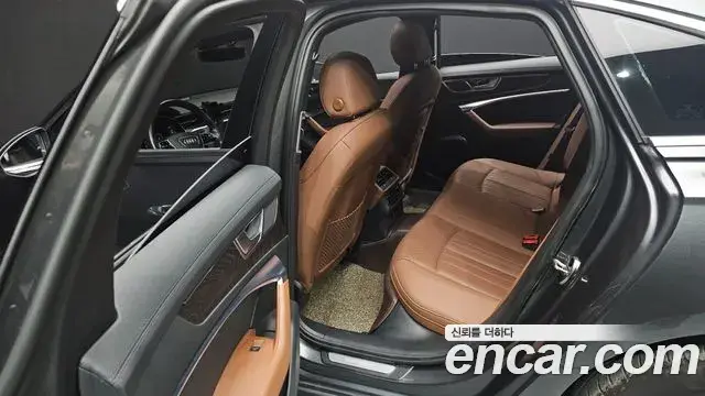 Audi A6 2020 — Şəkil 18/20
