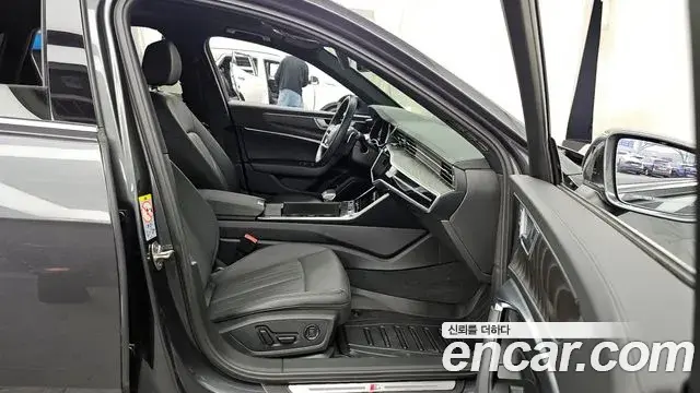 Audi A6 2022 — Photo 2/20
