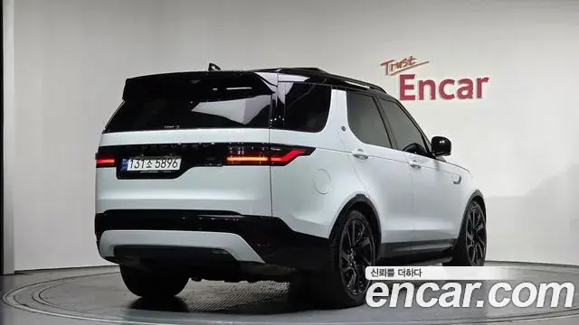 Land Rover Discovery 5 2023 — Şəkil 9/20