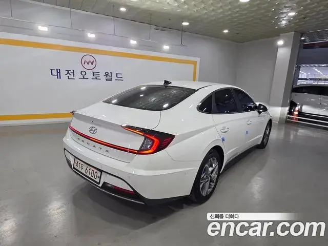 Hyundai Sonata Hybrid 2019 — ფოტო 5/20
