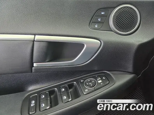 Hyundai Sonata Hybrid 2019 — ფოტო 20/20