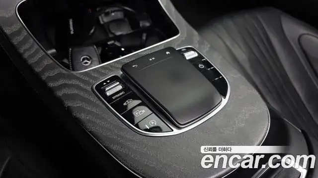 Mercedes-Benz CLS-Class 2021 — Фото 18/20