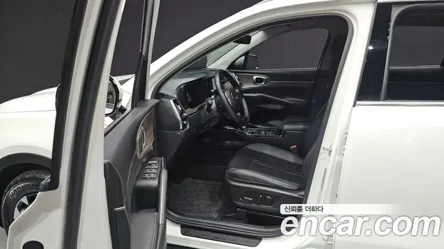Kia Sorento 2021 — Фото 8/20