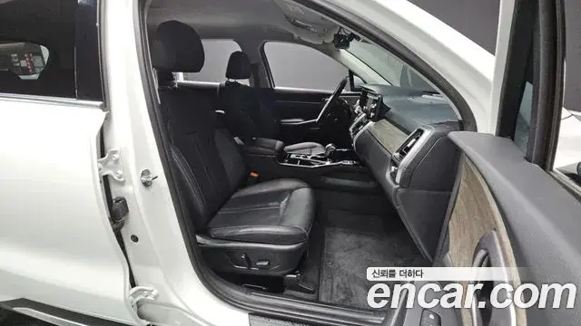 Kia Sorento 2021 — Фото 10/20
