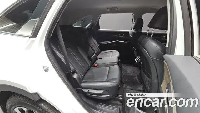 Kia Sorento 2021 — Фото 12/20