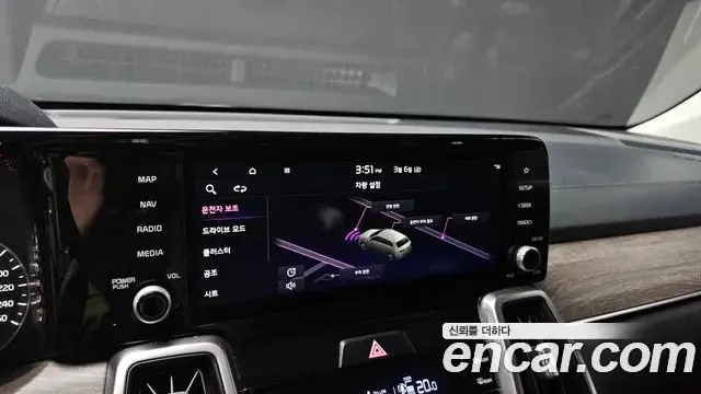 Kia Sorento 2021 — Фото 16/20