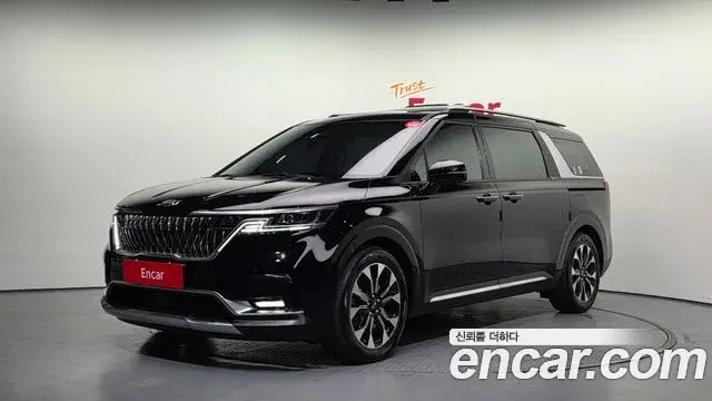 Kia Carnival 2021 — Фото 1/20