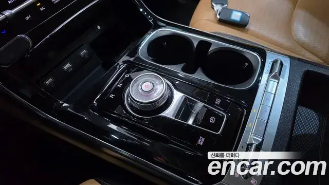 Kia Carnival 2021 — Фото 9/20