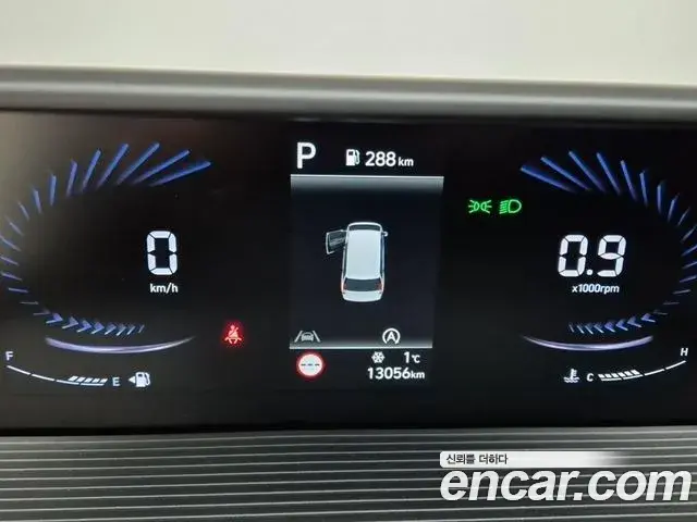 Hyundai Staria 2021 — Фото 6/19