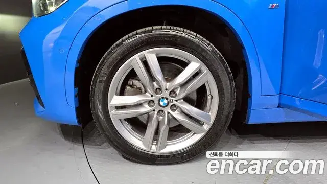 BMW X1 2021 — Photo 9/20