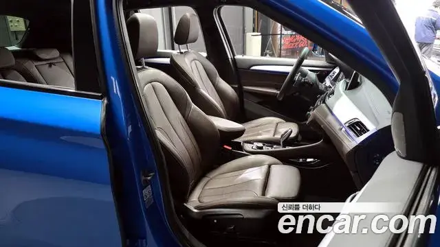 BMW X1 2021 — Photo 2/20
