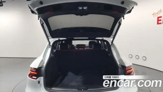 Porsche Macan 2018 — Photo 20/20